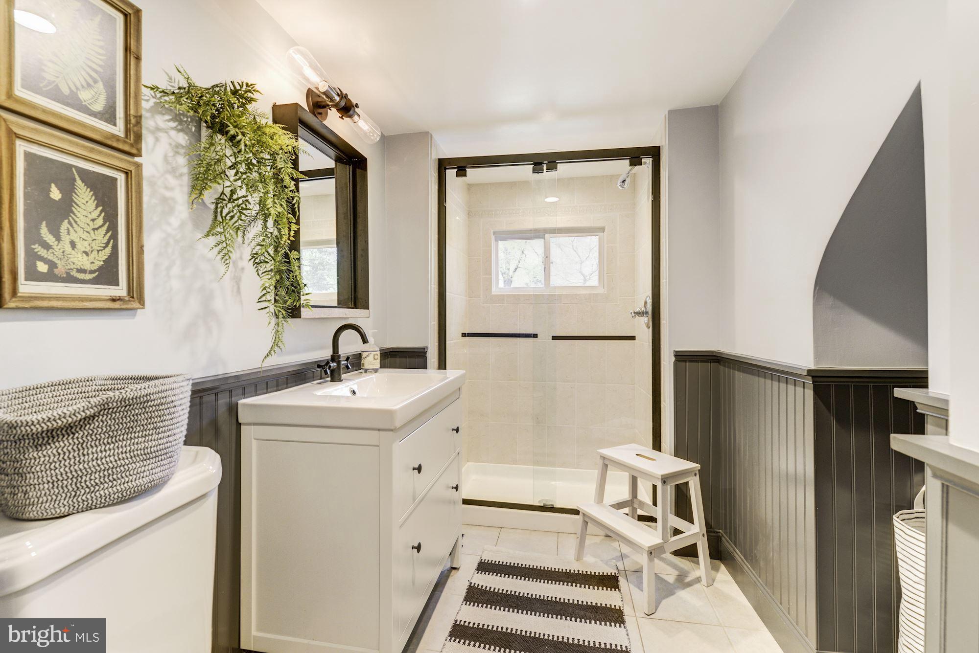 10614 South Dunmoor Drive Silver Spring, MD 20901 - Photo 25 of 29 Upper Level Bath