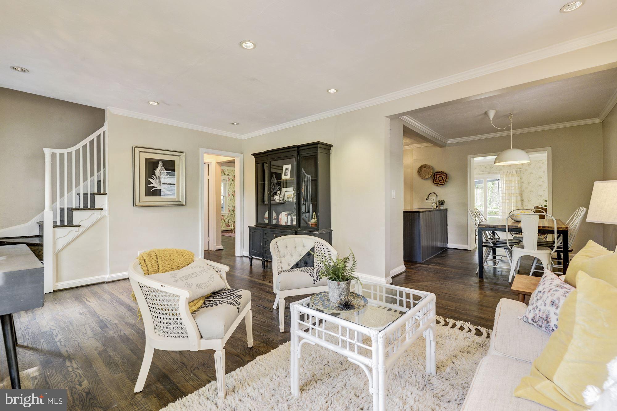 10614 South Dunmoor Drive Silver Spring, MD 20901 - Photo 8 of 29 Living Room