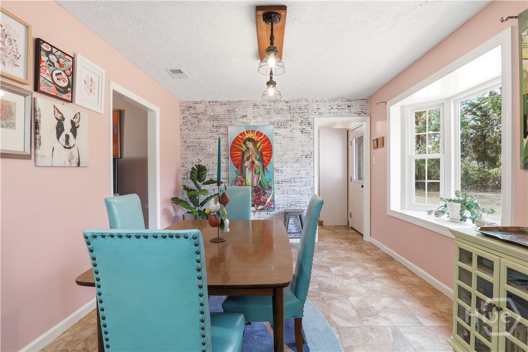 73 Bea Road Richmond Hill, GA 31324 - Photo 11 of 34