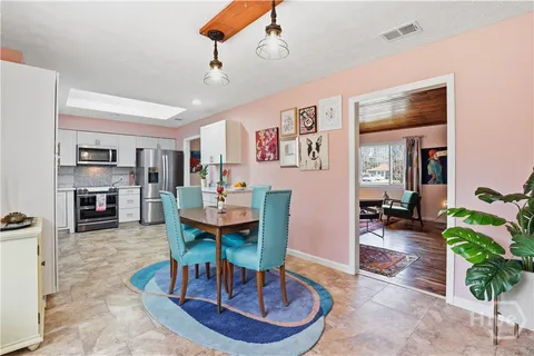 $329,500 | 73 Bea Road, Richmond Hill, GA 31324