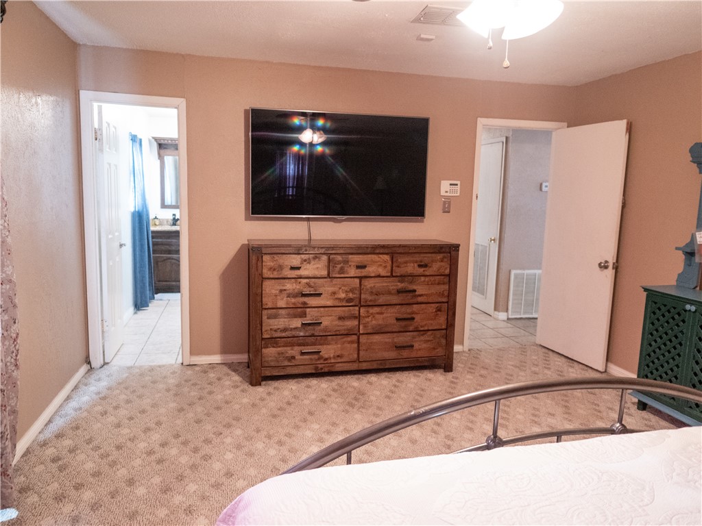 372 East Fm 771 Riviera, TX 78379 - Photo 26 of 40 a living room with furniture and a flat screen tv