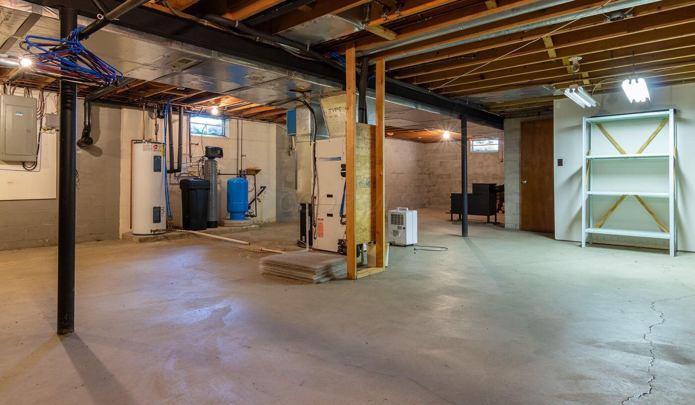5565 Stringtown Road Northwest Baltimore, OH 43105 - Photo 45 of 61 Basement