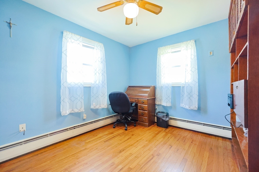 436 Lepes Road Somerset, MA 02726 - Photo 17 of 34 Gallery Image 17