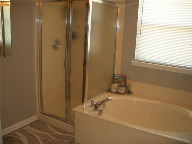 360 Paddock Road Greenwood, IN 46142 - Photo 13 of 20 Gallery Image 13