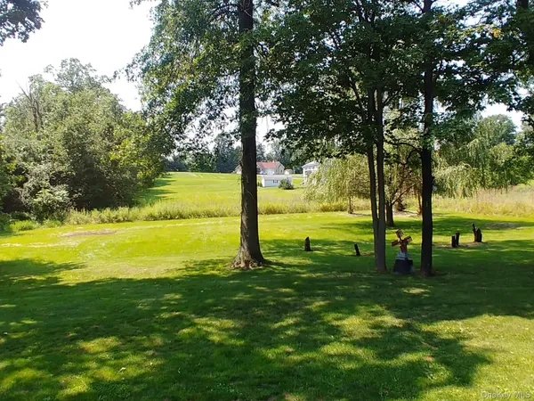 $585,000 | 165 Round Hill Road, Chester, NY 10918