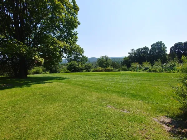 $585,000 | 165 Round Hill Road, Chester, NY 10918