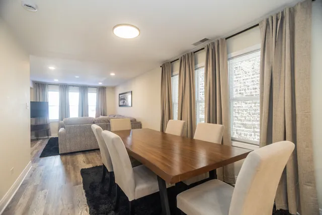 $2,750 | 2927 West Lyndale Street, Unit 1, Chicago, IL 60647