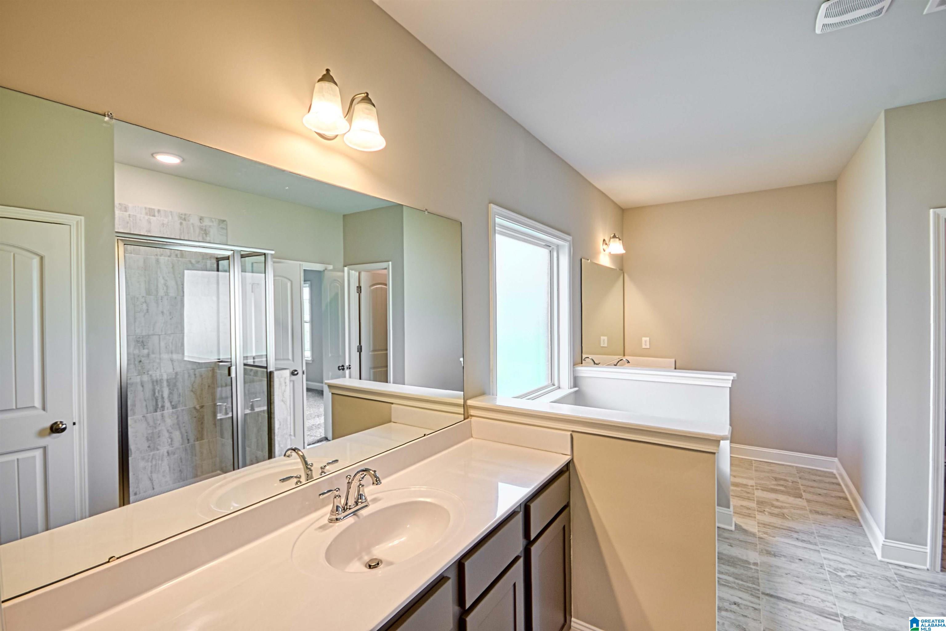 357 Wynlake Drive Alabaster, AL 35007 - Photo 13 of 24