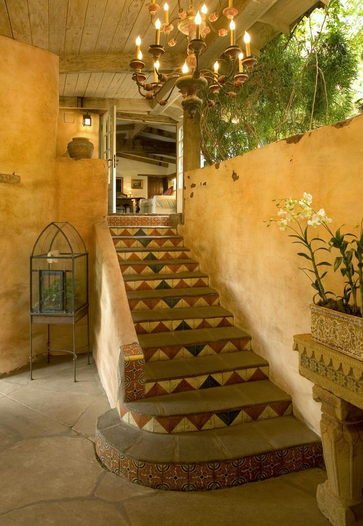 1301 Mountain Drive Santa Barbara, CA 93103 - Photo 4 of 12 a view of a backyard