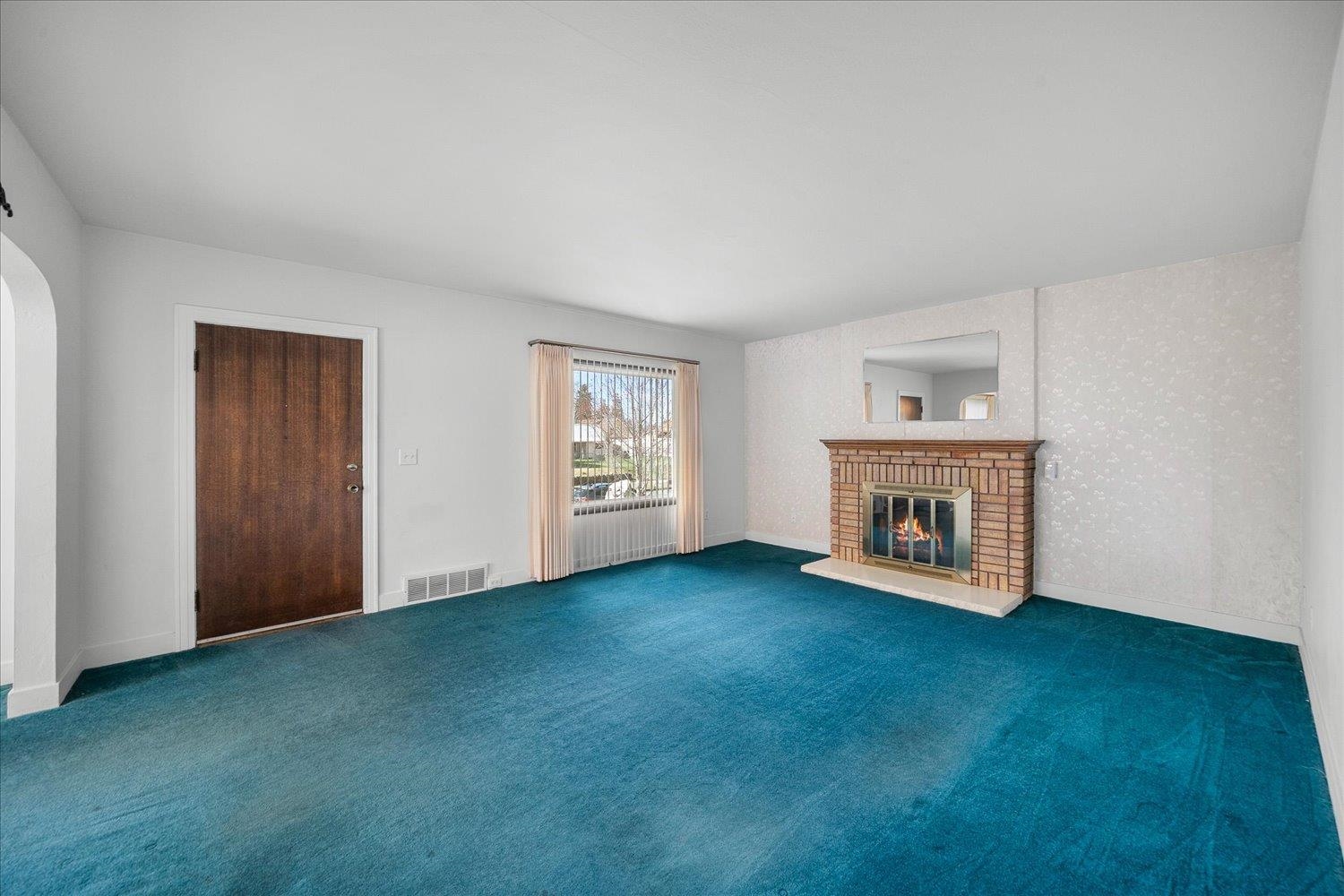 4724 North Post Street Spokane, WA 99205 - Photo 8 of 41