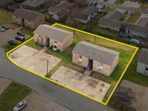 $599,900 | 2802-2804 Cypress Bend Circle, Bryan, TX 77801