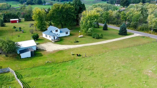 $315,900 | W1919 County Road West, Eleva, WI 54738