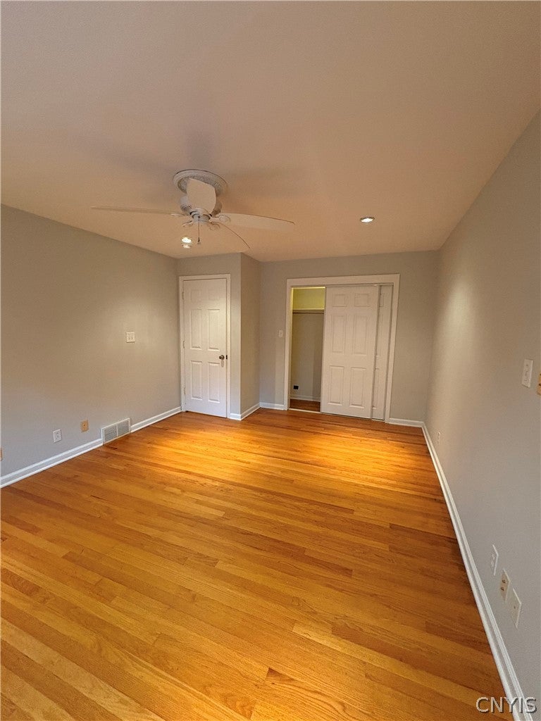 215 Locksley Road Syracuse, NY 13224 - Photo 18 of 25 Gallery Image 18