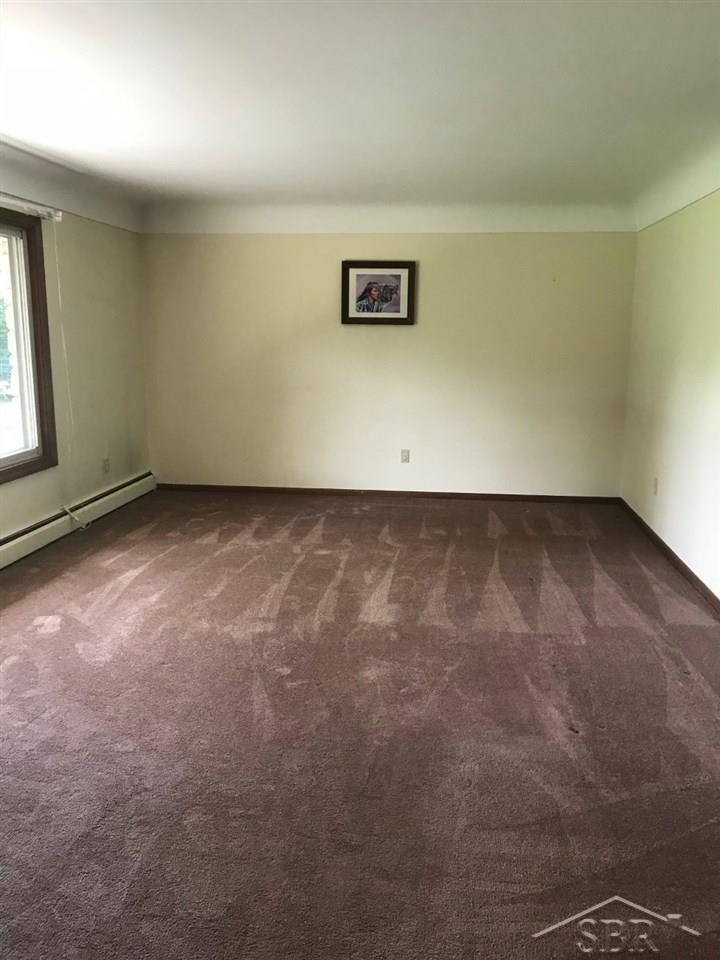 3041 East Moore Road Saginaw, MI 48601 - Photo 8 of 32 31359610-7.JPG