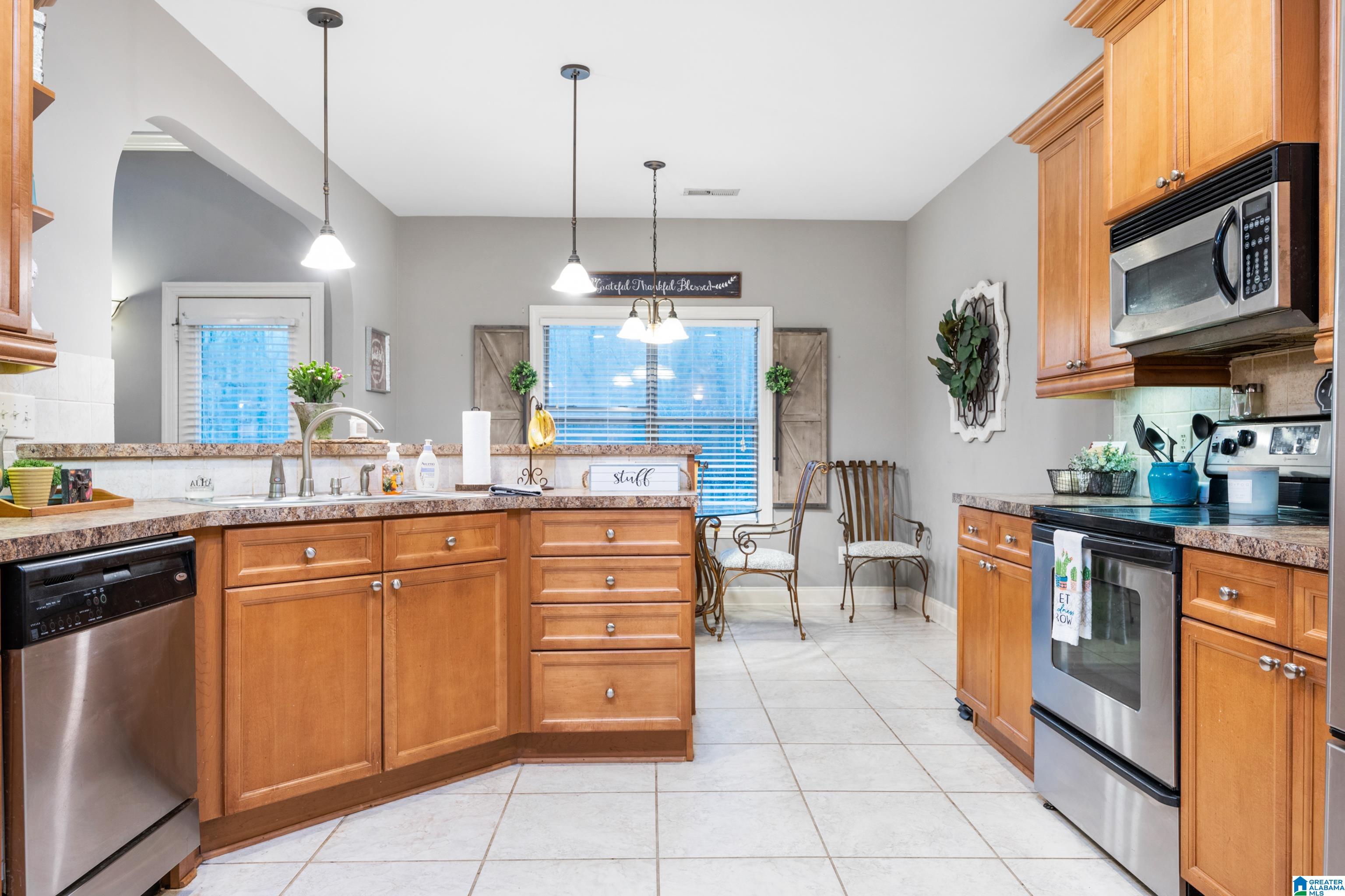 129 Shetland Trail Alabaster, AL 35007 - Photo 10 of 35