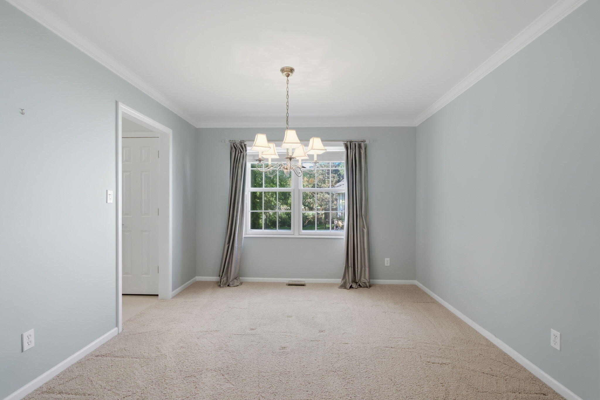 10877 Mathias Drive St. John, IN 46373 - Photo 14 of 24 2048x1366
