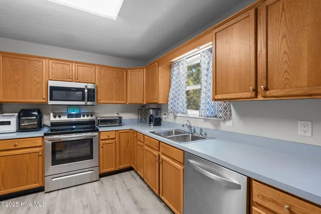 $285,000 | 215 North Pear Street, Pinebluff, NC 28373