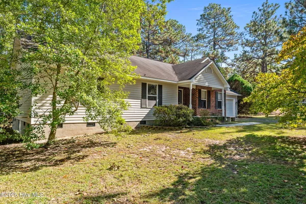 $275,000 | 215 North Pear Street, Pinebluff, NC 28373