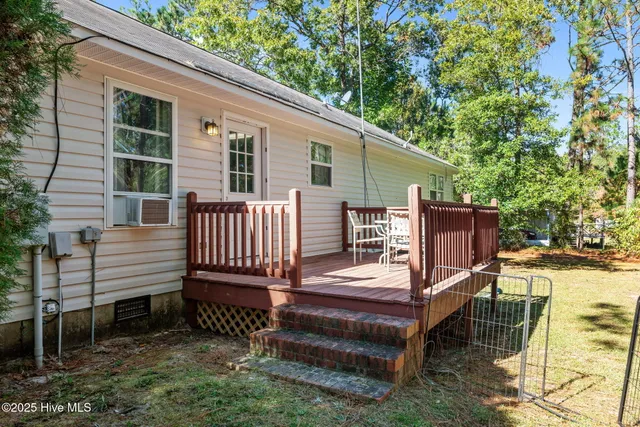 $285,000 | 215 North Pear Street, Pinebluff, NC 28373