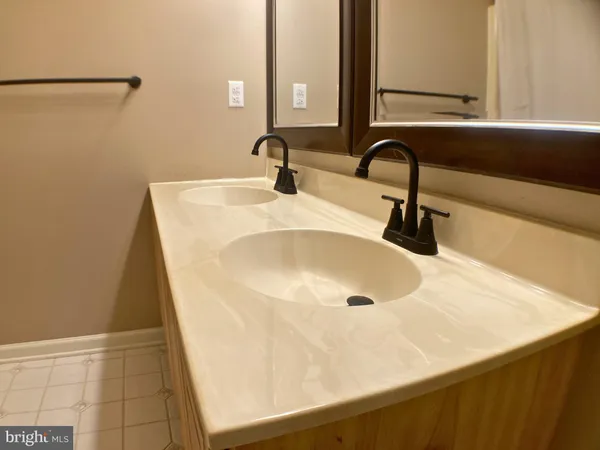 $319,900 | 10907 Thornwood Drive Northwest, La Vale, MD 21502