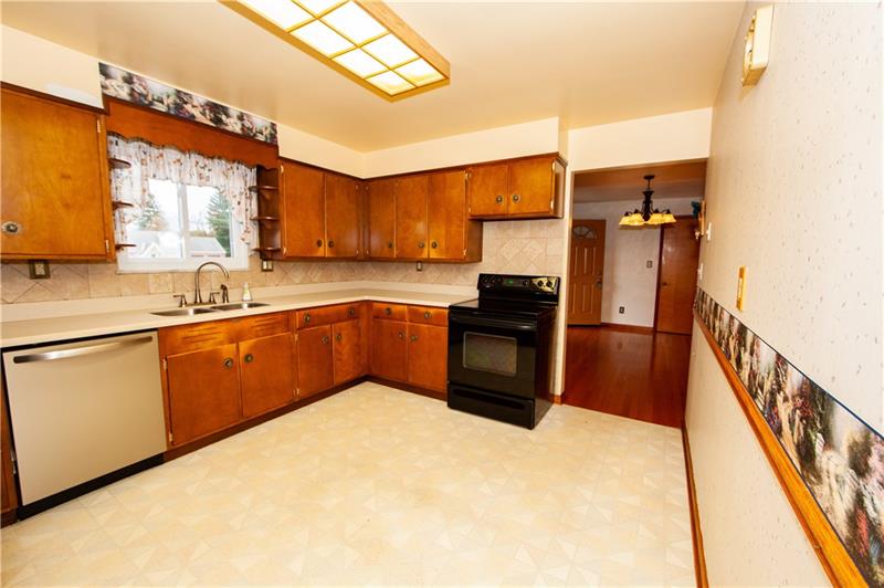 408 Saxonburg Road Butler, PA 16002 - Photo 8 of 18