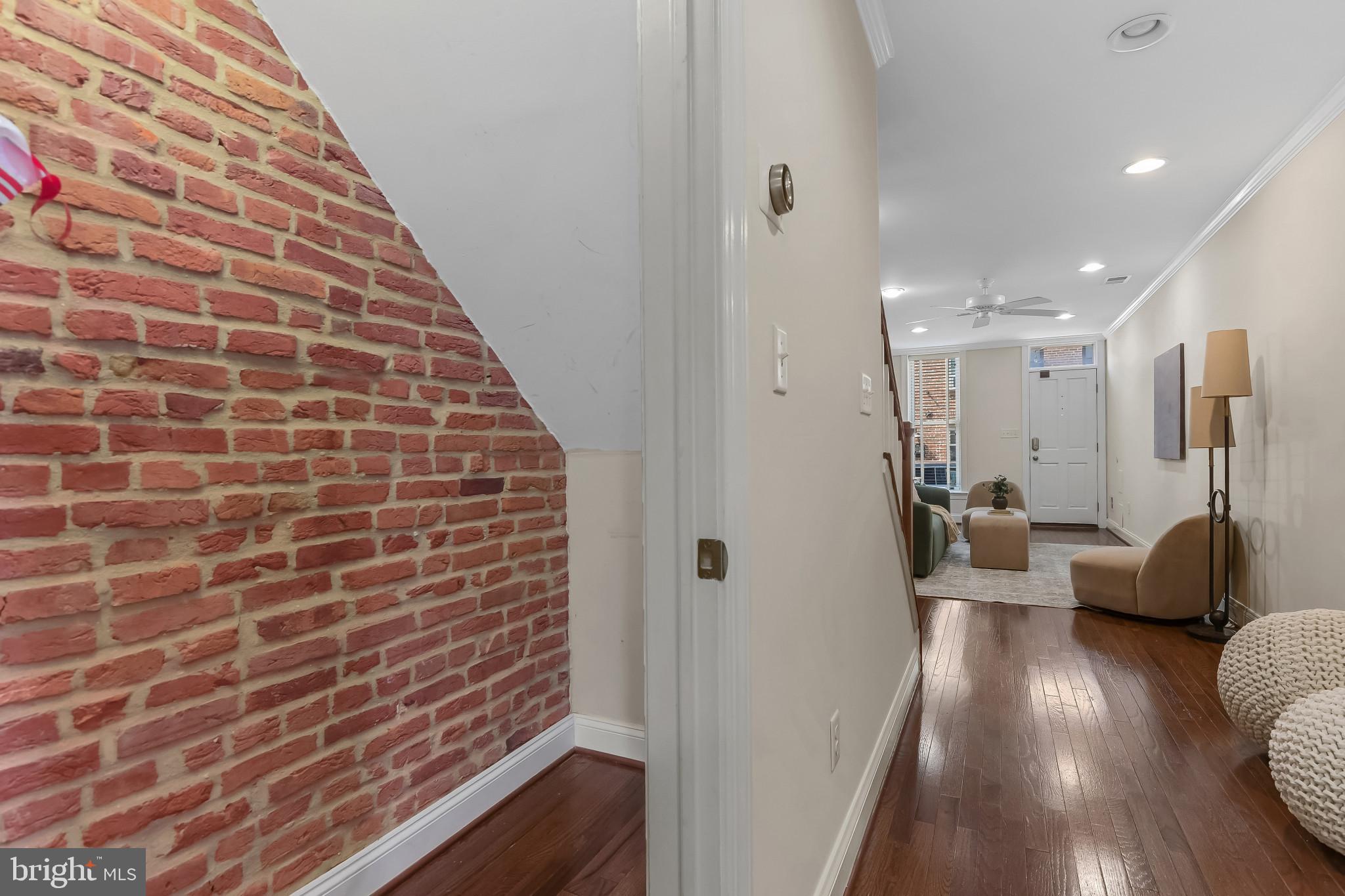 911 South Curley Street Baltimore, MD 21224 - Photo 11 of 40