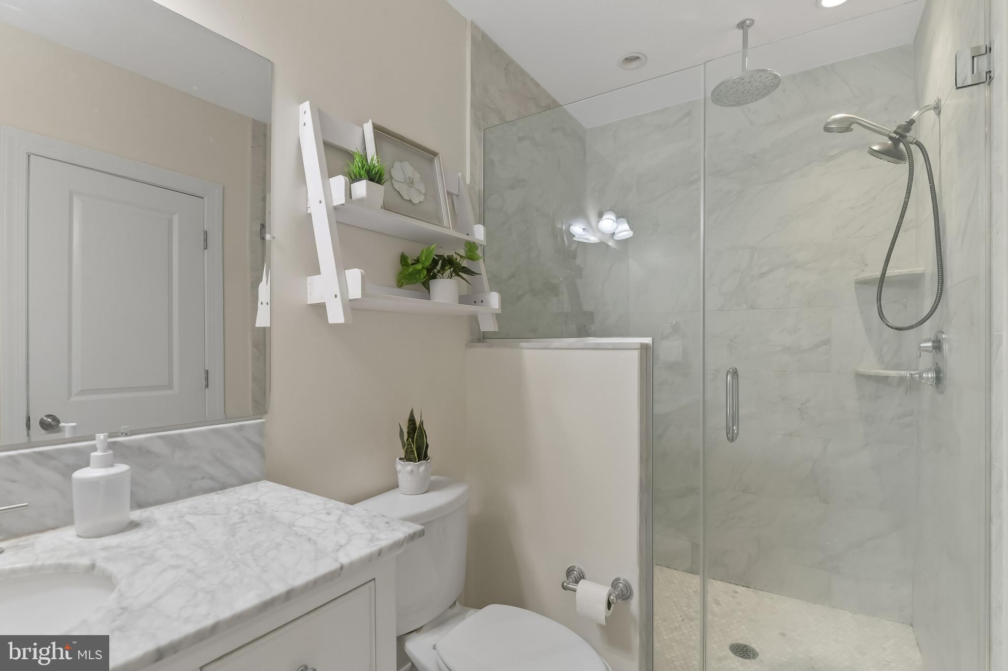 911 South Curley Street Baltimore, MD 21224 - Photo 29 of 40