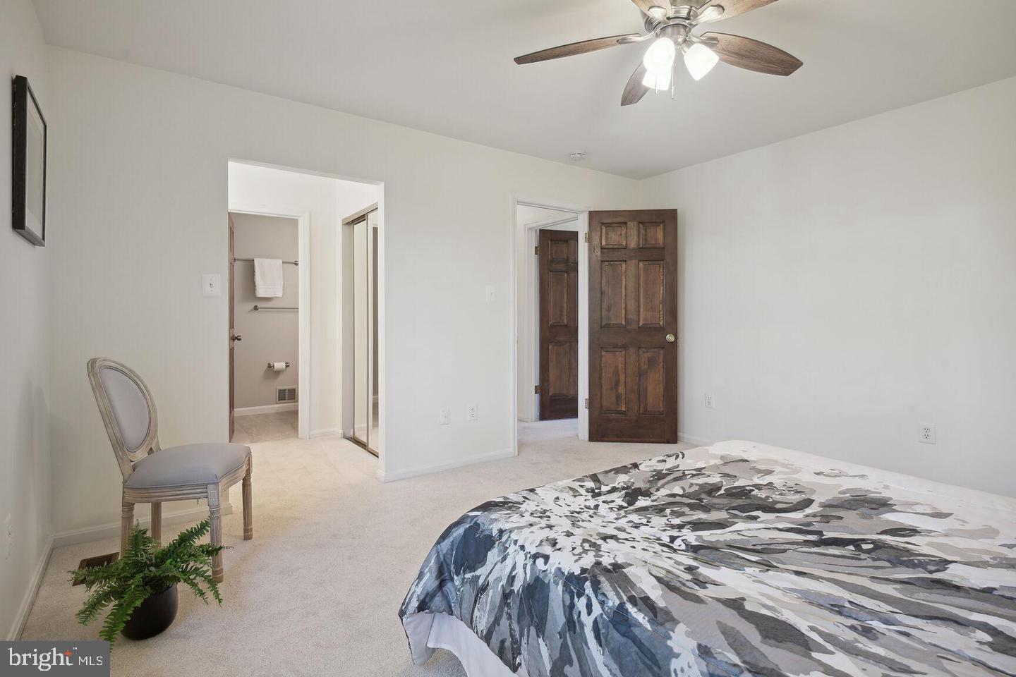 100 Summit Hall Road Gaithersburg, MD 20877 - Photo 12 of 28 Primary bedroom with access to private bathroom