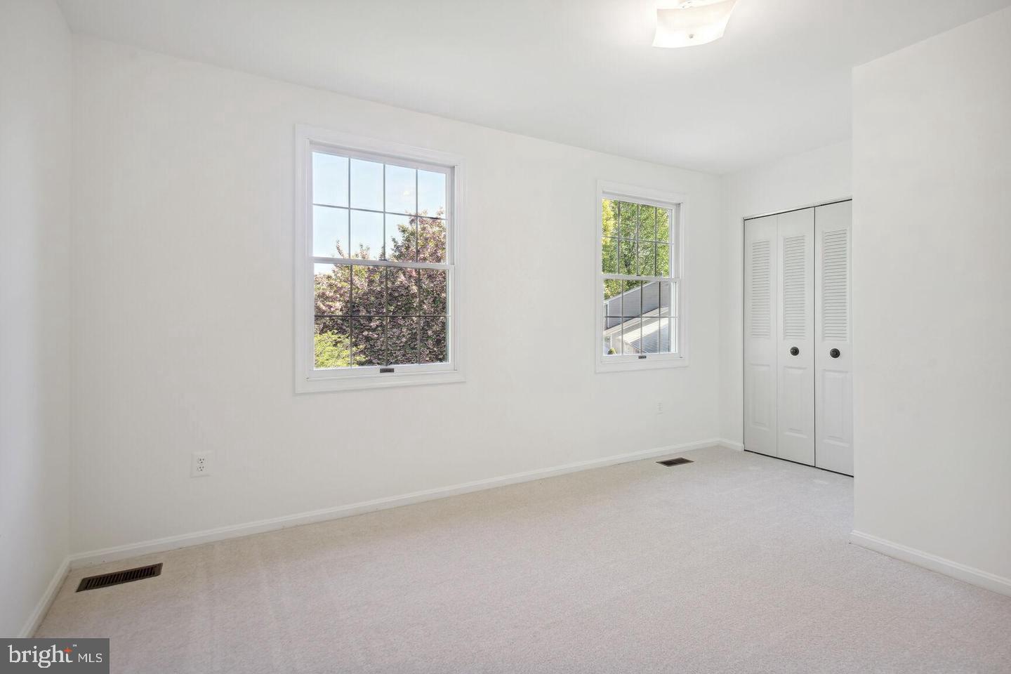 100 Summit Hall Road Gaithersburg, MD 20877 - Photo 16 of 28 Bedroom 2