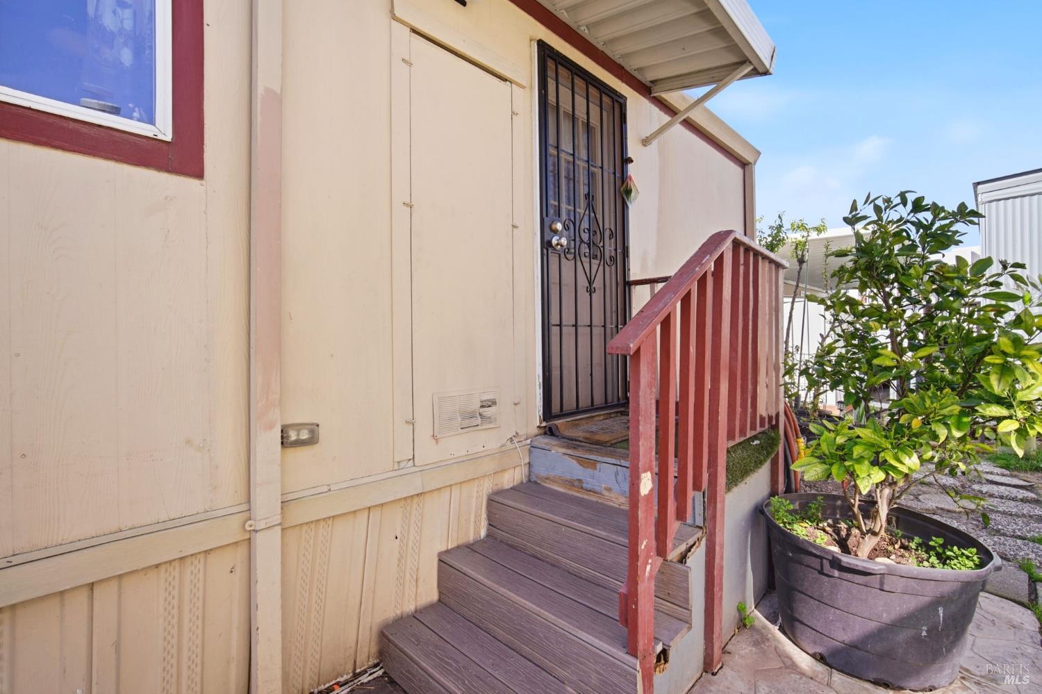2963 Santa Rosa Avenue, Unit B2 Santa Rosa, CA 95407 - Photo 3 of 32 a view of balcony with potted plants