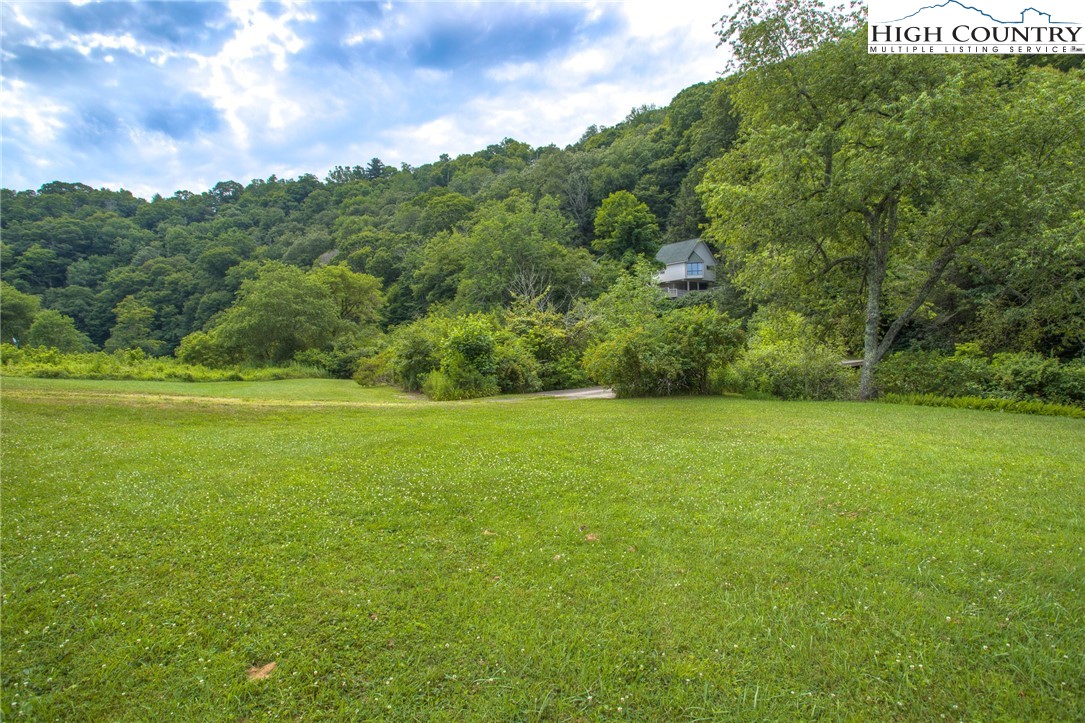 193 Riverview Road Boone, NC 28607 - Photo 3 of 42