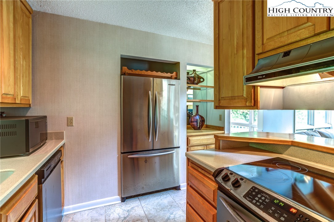 193 Riverview Road Boone, NC 28607 - Photo 33 of 42