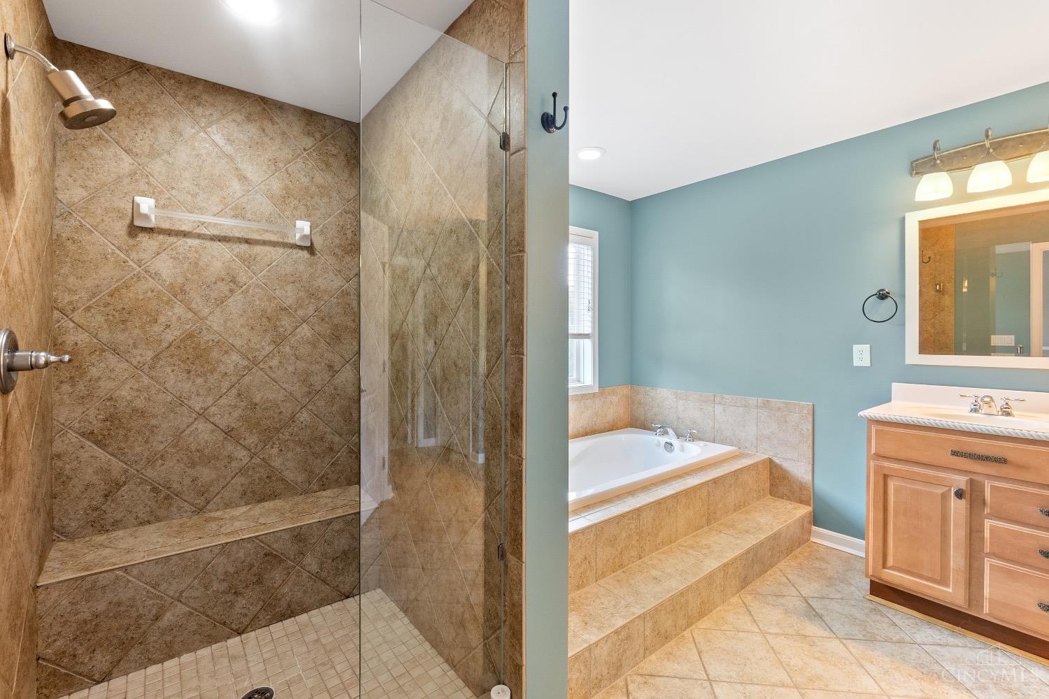 7808 Ingrams Ridge Drive Cincinnati, OH 45244 - Photo 27 of 68