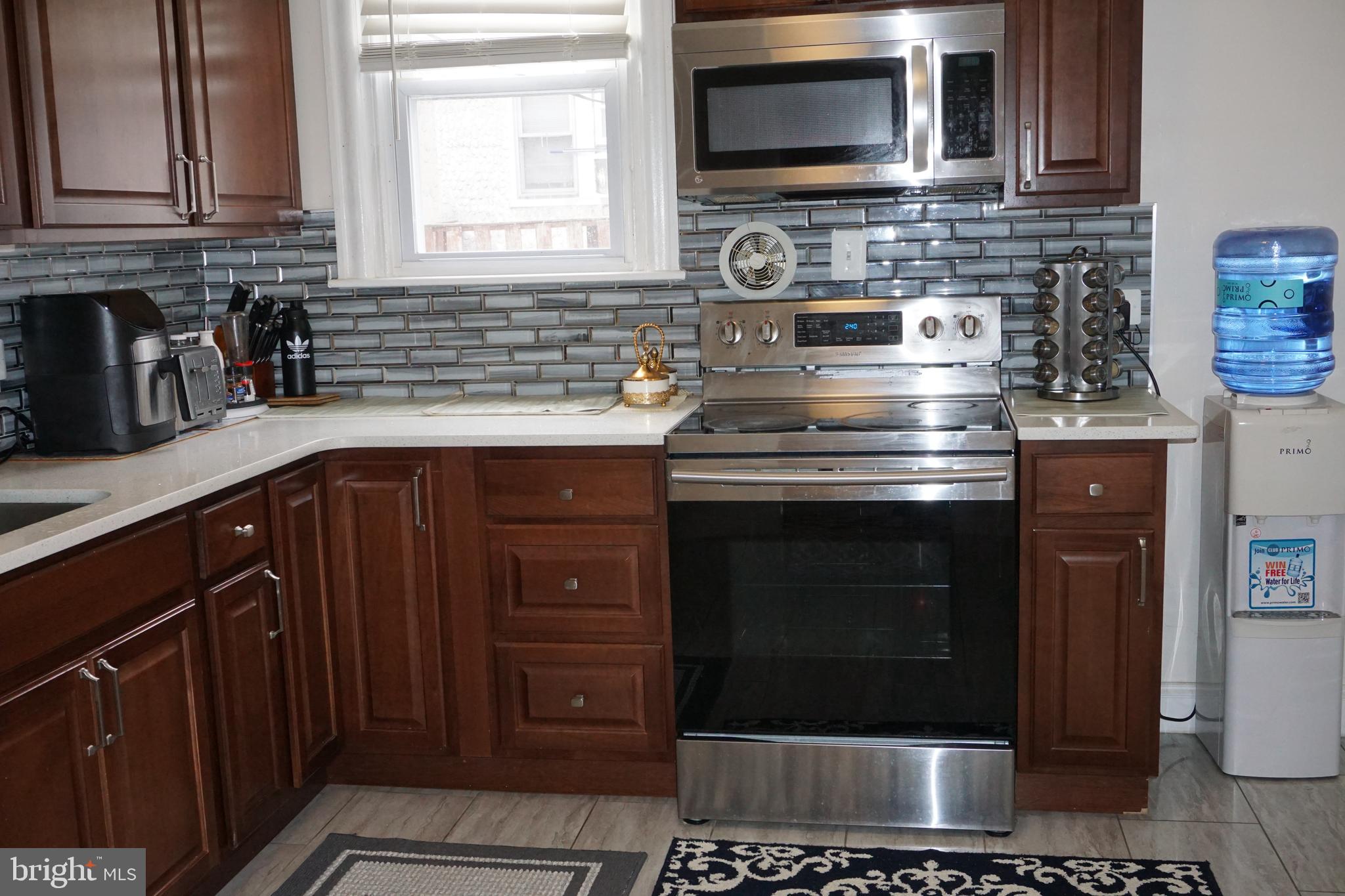 232 Copley Road Upper Darby, PA 19082 - Photo 18 of 54 Kitchen