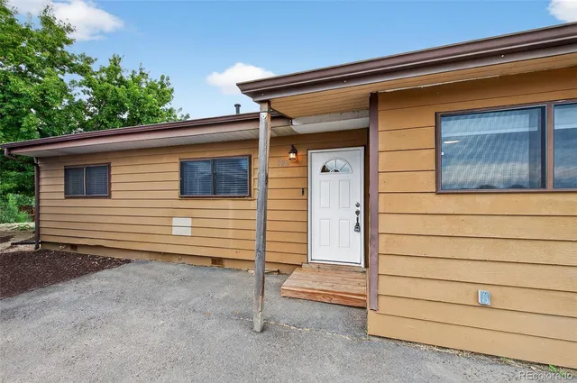 $379,000 | 508 Hickory Street, Hudson, CO 80642