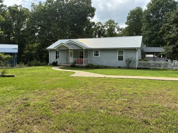 $574,850 | 428 Peters, Summertown, TN 38483