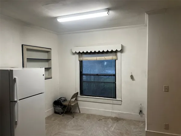 $1,555 | 1101 North 1st Street, Lufkin, TX 75901