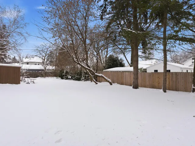 $198,800 | 617 North 7th Street, Manitowoc, WI 54220