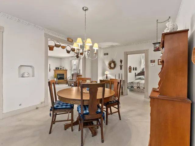 $198,800 | 617 North 7th Street, Manitowoc, WI 54220