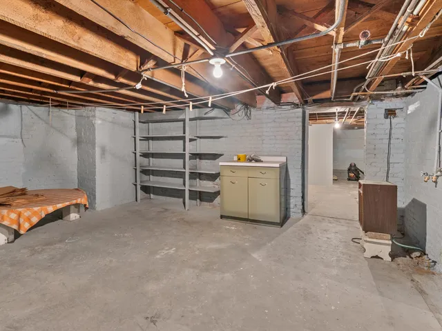 $198,800 | 617 North 7th Street, Manitowoc, WI 54220