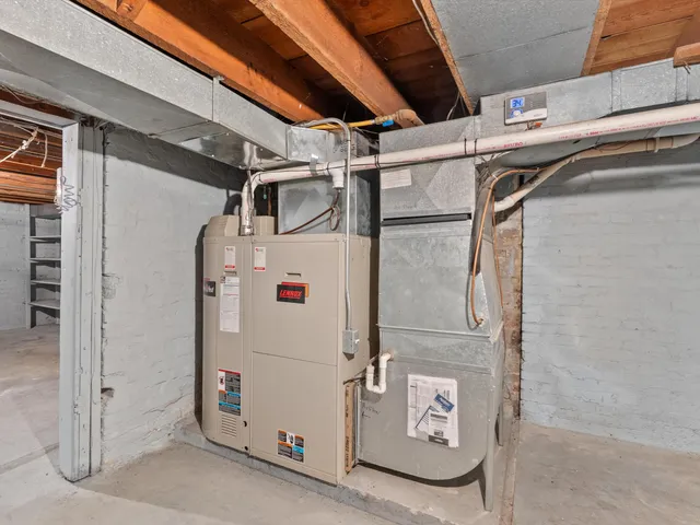 $198,800 | 617 North 7th Street, Manitowoc, WI 54220