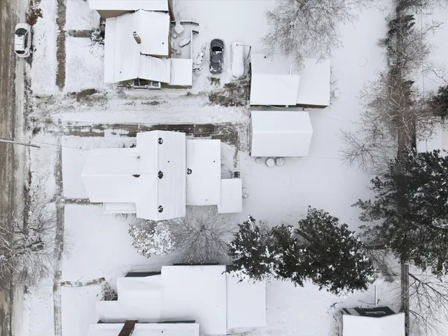 $198,800 | 617 North 7th Street, Manitowoc, WI 54220