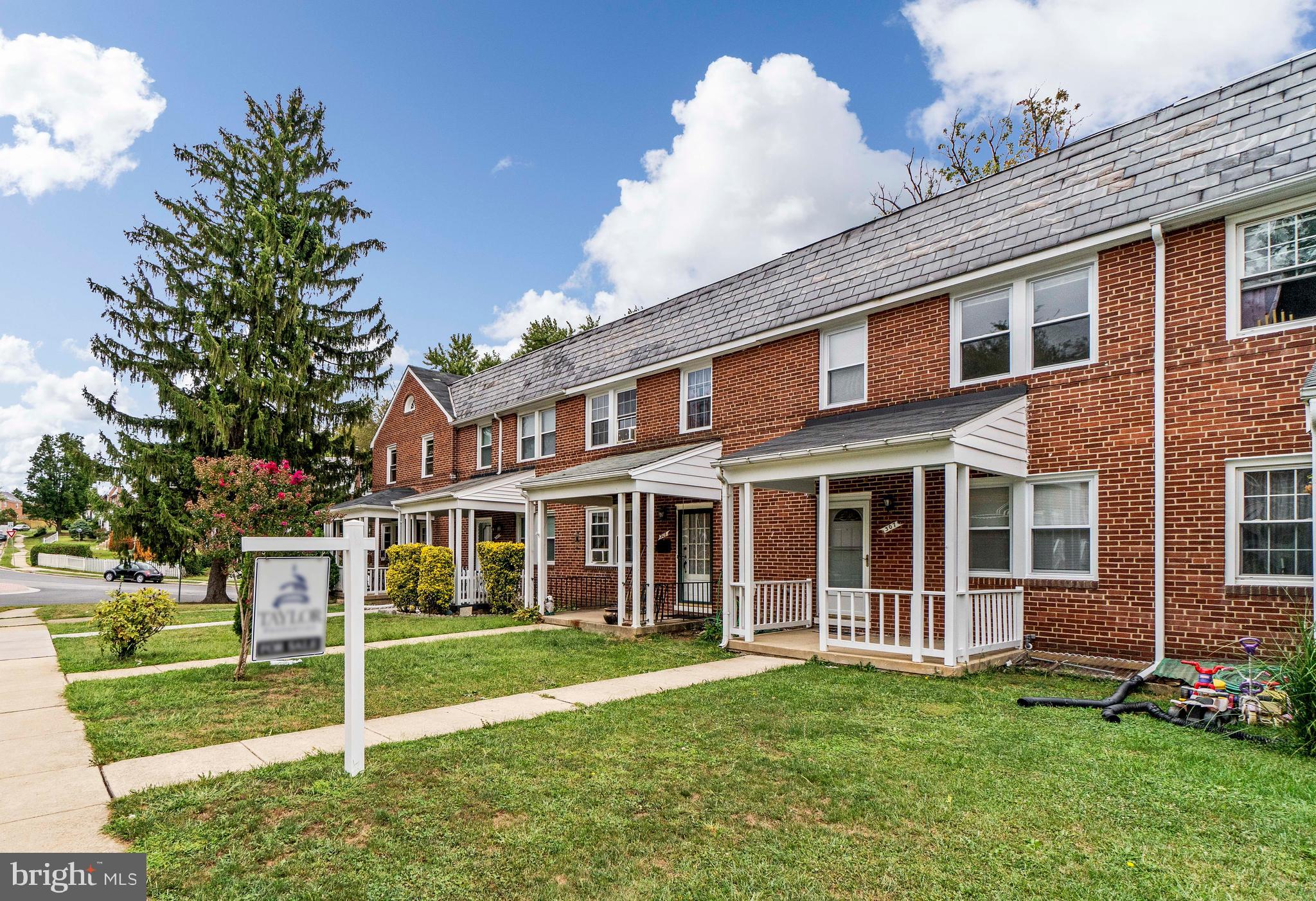 307 Westowne Road Baltimore, MD 21229 - Photo 1 of 37