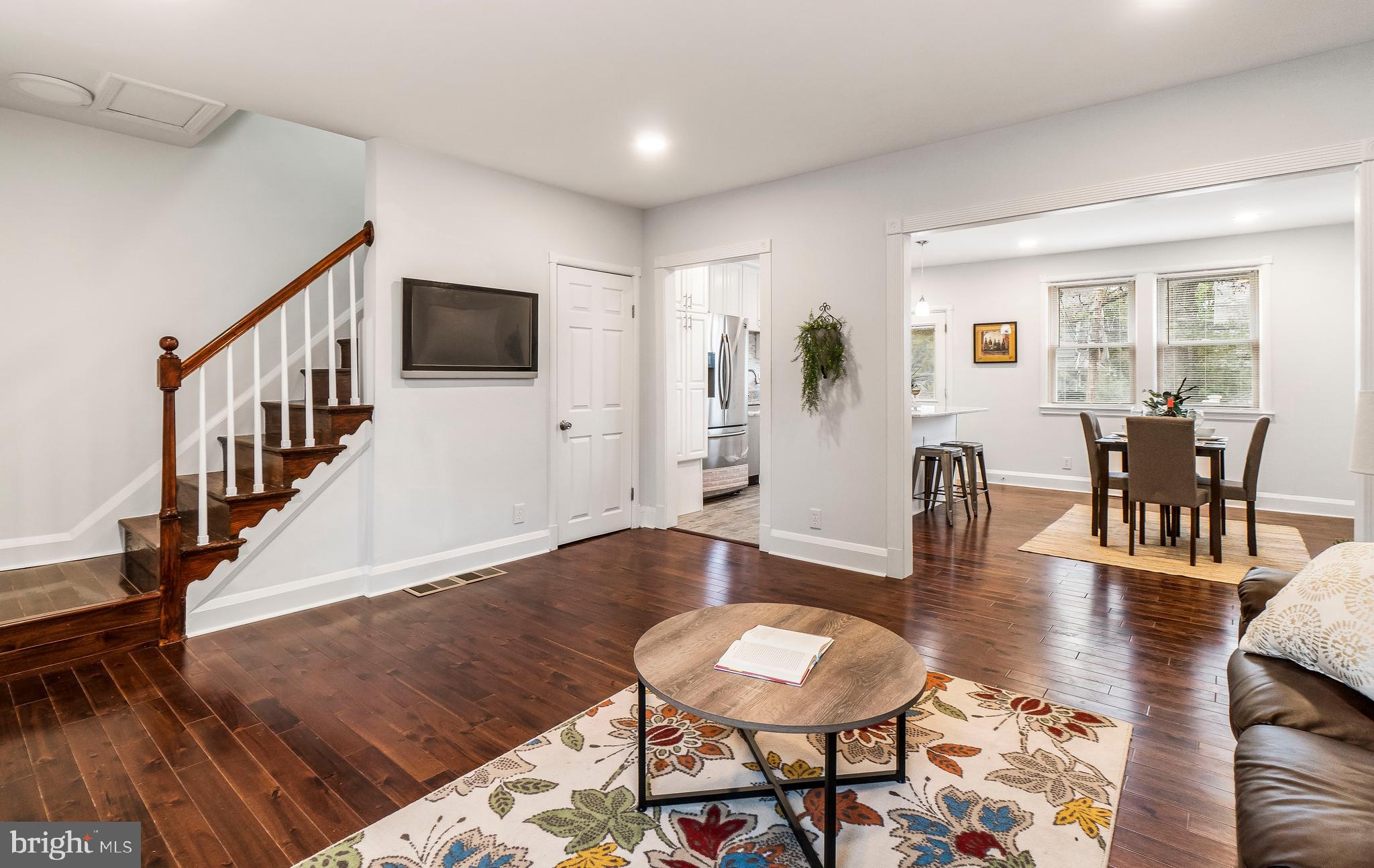 307 Westowne Road Baltimore, MD 21229 - Photo 4 of 37