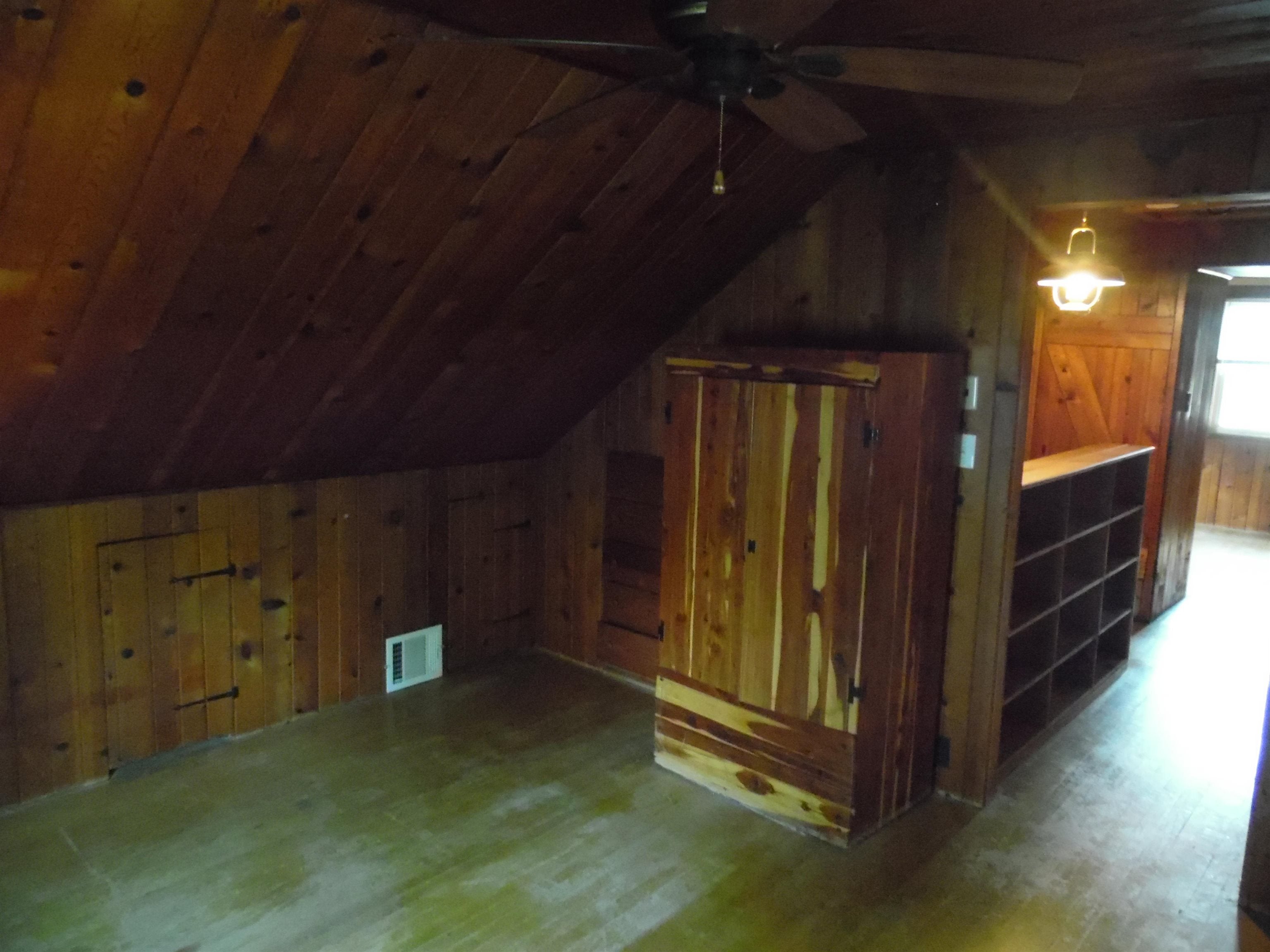 519 Pearis Road Pearisburg, VA 24134 - Photo 18 of 20 Gallery Image 18