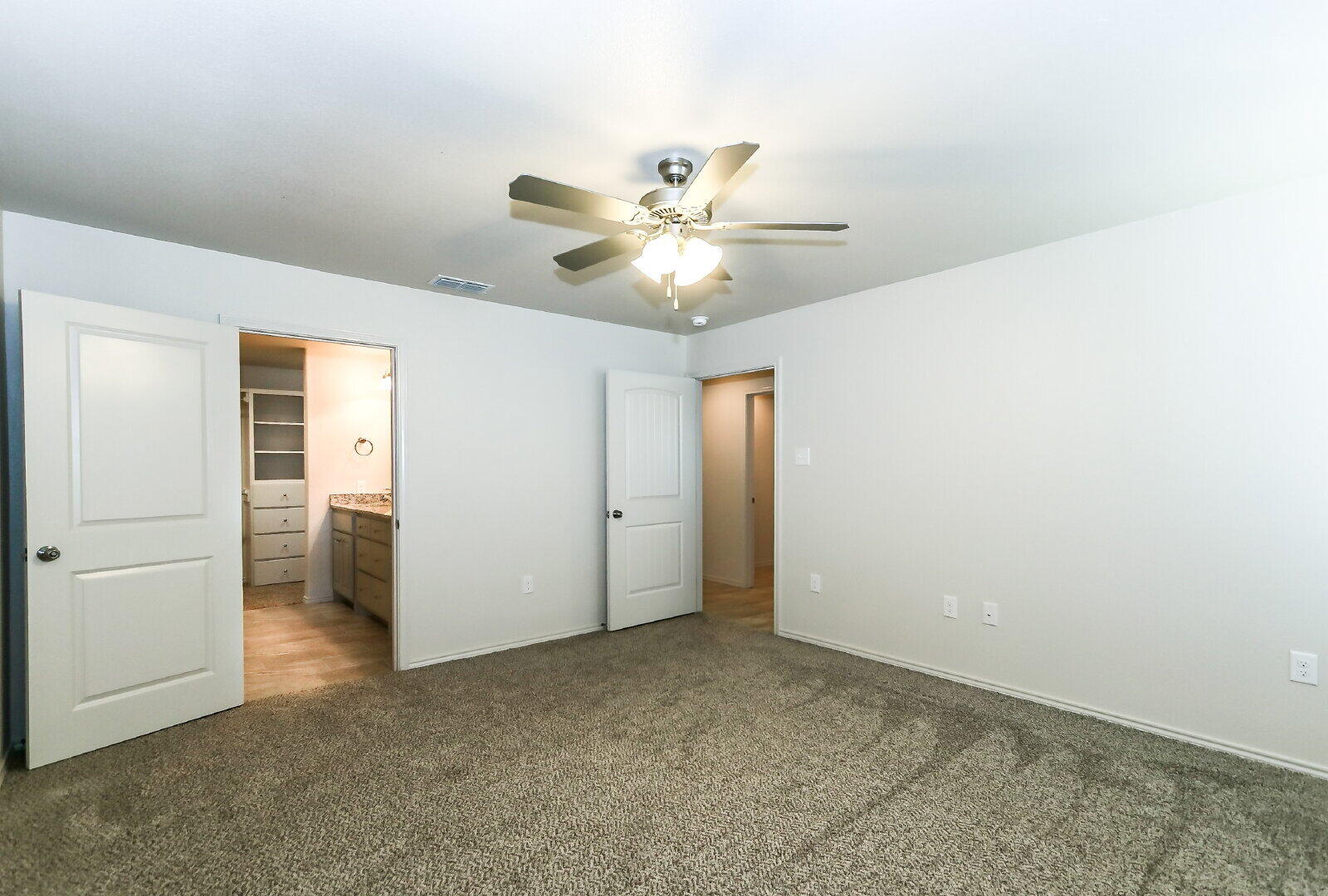 6903 67th Street, Unit A Lubbock, TX 79424 - Photo 19 of 32 a view of an empty room