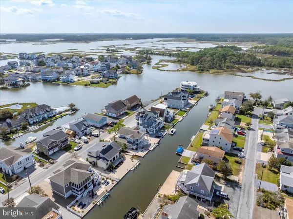 $1,700,000 | 409 Bristol Road, South Bethany, DE 19930