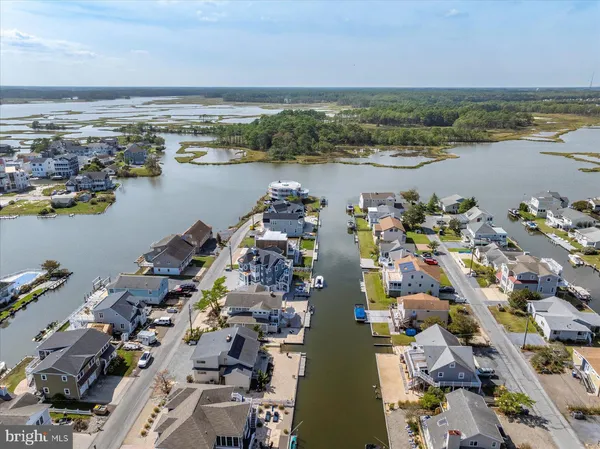 $1,700,000 | 409 Bristol Road, South Bethany, DE 19930