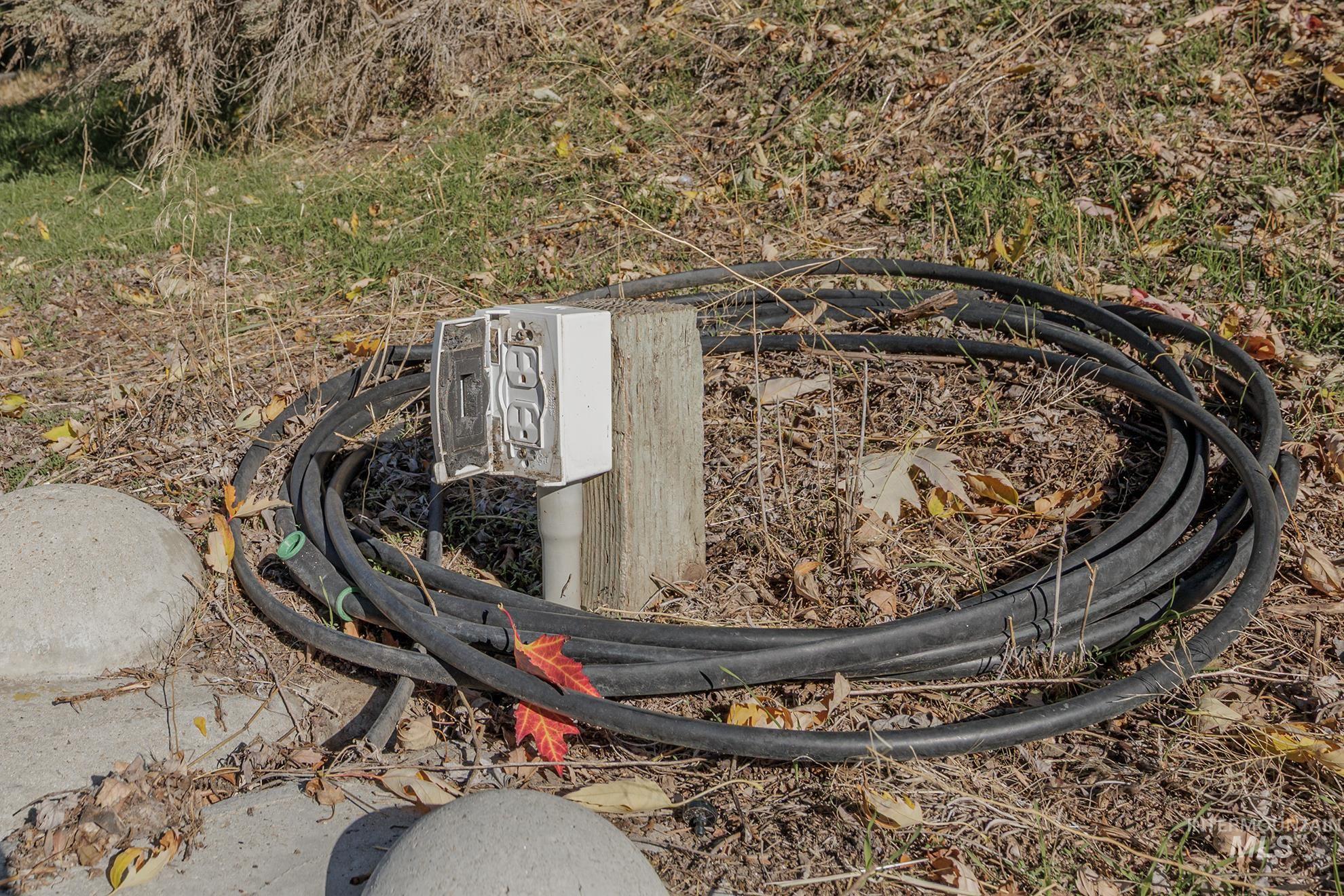 28552 Market Road Caldwell, ID 83607 - Photo 34 of 50 Exterior view of a water meter