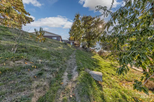 $575,000 | 28552 Market Road, Caldwell, ID 83607